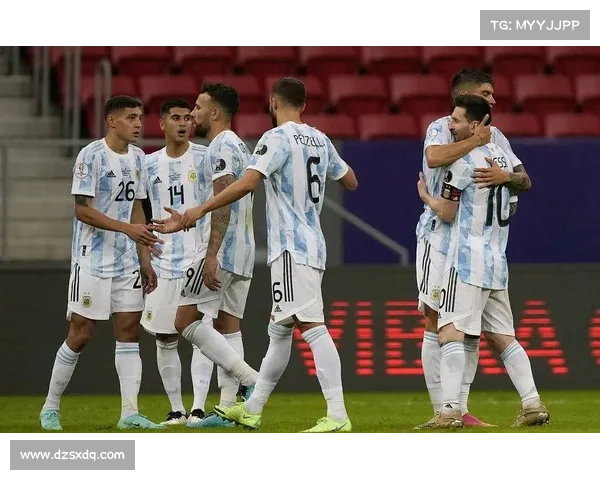 张伯伦的踢球位置技巧解析及其在不同位置上的战术贡献 张伯伦的踢球位置技巧解析及其在不同位置上的战术贡献